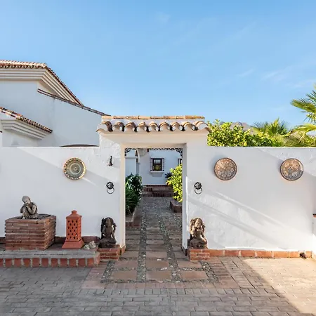 Gorgeous Spanish Chalet, Pool And Views * Malaga