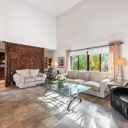 Gorgeous Spanish Chalet, Pool And Views